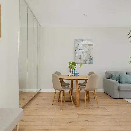 Ts Riverside With Free Parking Apartment