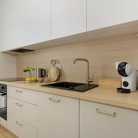 Ts Riverside With Free Parking Apartment